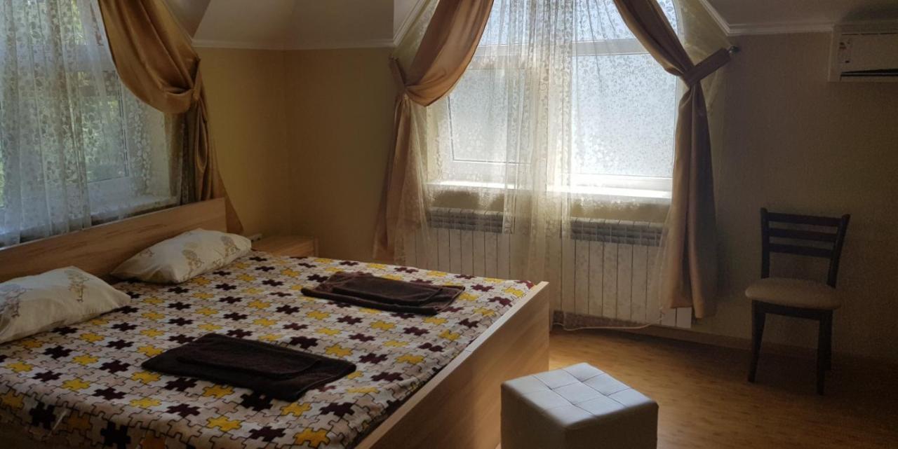 Villa Vera Berehove  Exteriör bild