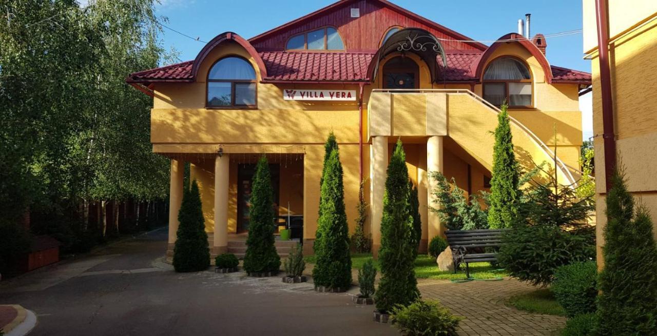Villa Vera Berehove  Exteriör bild