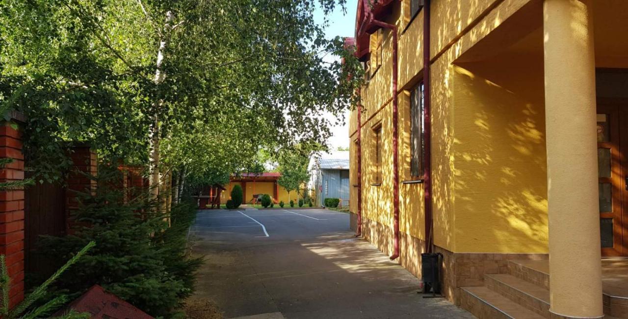 Villa Vera Berehove  Exteriör bild